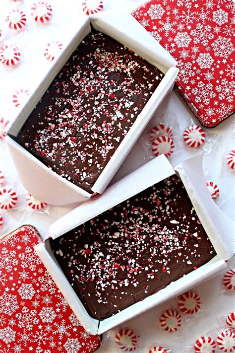 quick-and-easy-peppermint-fudge-the-monday-box image