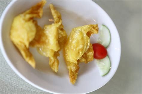 crab-rangoon-recipe-pf-chang-copycat-recipesnet image
