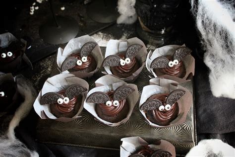 black-magic-bat-cupcakes-simply-beautiful-eating image