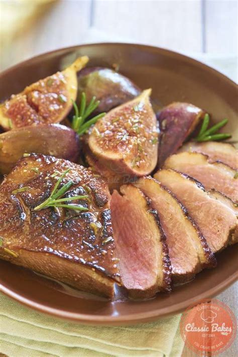 roasted-duck-breast-with-red-wine-sauce-classic-bakes image