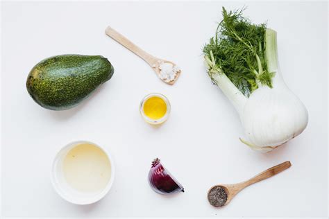 fennel-avocado-salad-recipe-crunchy-creamy-salad image