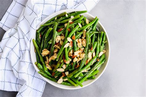 garlic-butter-roasted-green-beans-with-almonds-a image