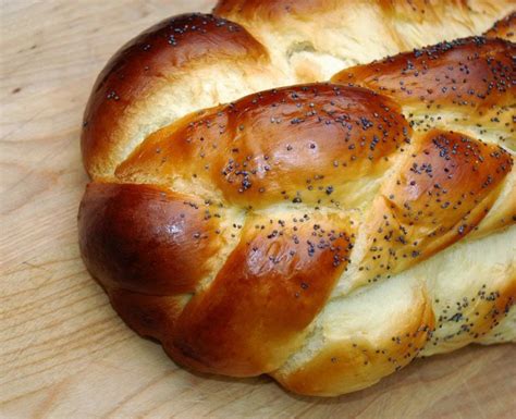 challah-bread-traditional-and-gluten-free-versions image