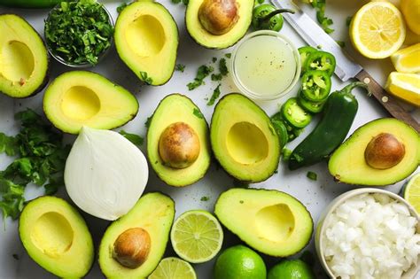 healthy-snacks-to-eat-with-guacamole-livestrongcom image