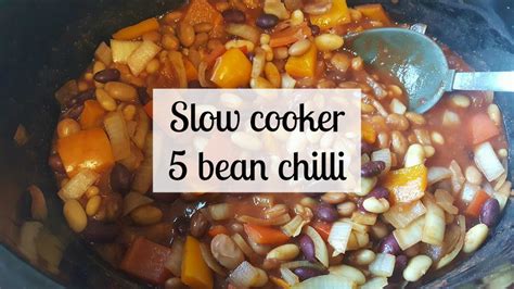 slow-cooker-5-bean-chilli-recipe-slimming-world image
