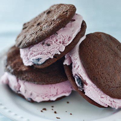 triple-chocolate-ice-cream-sandwiches-chatelaine image