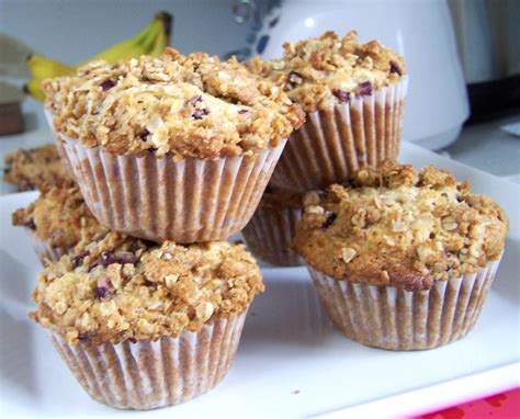 pomegranate-oatmeal-muffins-hidden-ponies image