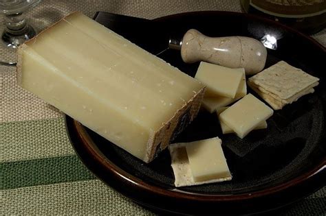 5-best-substitutes-for-gruyre-cheese-the-kitchen image