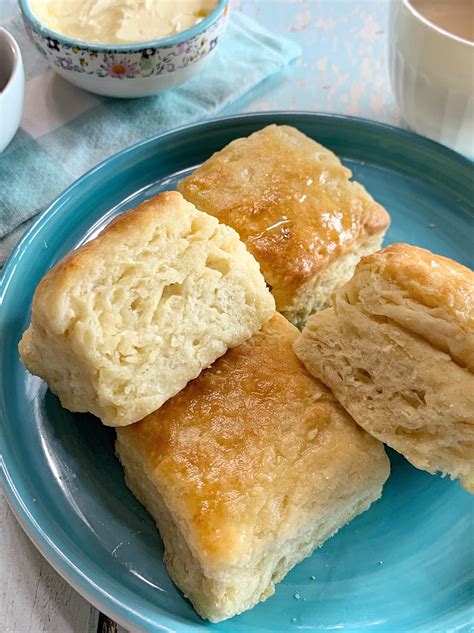soft-fluffy-cream-cheese-biscuits-my-country image