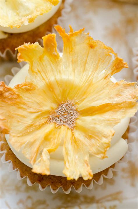 how-to-make-dried-pineapple-flowers-easy image