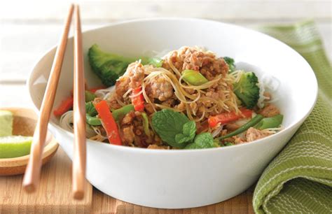 pork-noodle-stir-fry-healthy-food-guide image