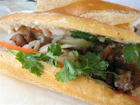 top-traditional-vietnamese-dishes-you-need-to-try image