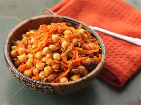 easy-carrot-and-chickpea-salad-recipe-serious-eats image