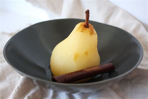 no-sugar-added-pressure-cooker-poached-pears image