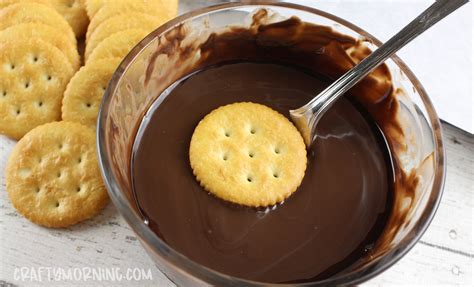 ritz-thin-mint-cookies-recipe-crafty-morning image