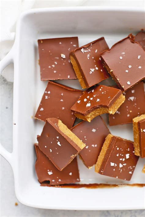 healthy-no-bake-chocolate-peanut-butter-bars-gluten image