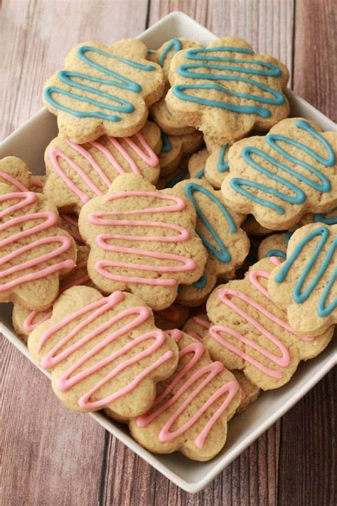 the-easiest-vegan-sugar-cookies-loving-it-vegan image