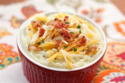 creamy-cauliflower-potato-soup-barefeet-in-the-kitchen image