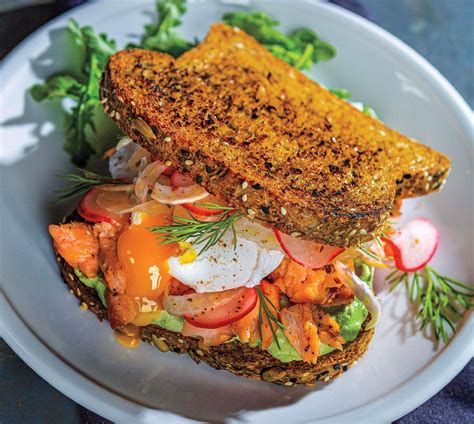 smoked-salmon-poached-egg-breakfast-sandwich image