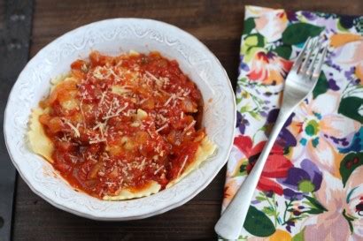 fresh-chunky-tomato-sauce-tasty-kitchen image