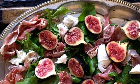 arugula-salad-with-figs-buffalo-mozzarella-and-parma image