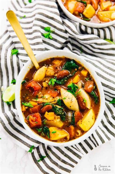 vegetable-soup-one-pot-comforting-jessica-in image