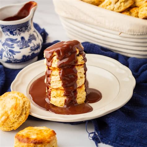 easy-chocolate-gravy-southern-style-comfortable image