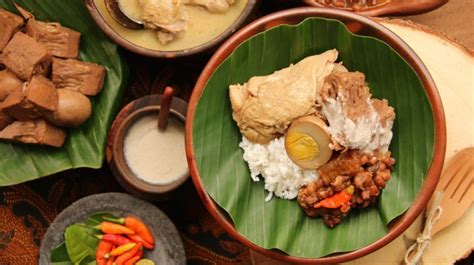 12-best-indonesian-foods-you-must-try-bookmundi image