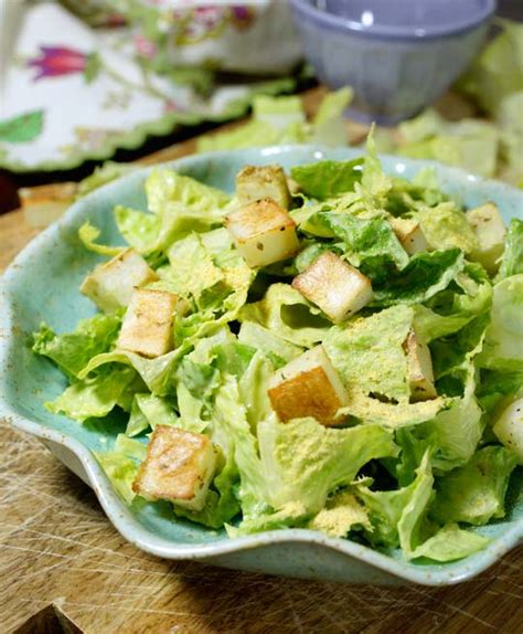 avocado-caesar-salad-vegan-paleo-detoxinista image
