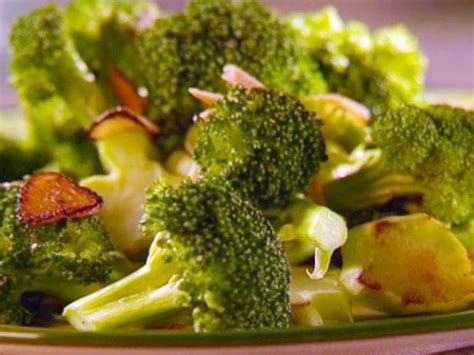 sauteed-broccoli-and-almonds-sunnyandersoncom image