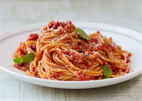 classic-tomato-spaghetti-meatless-monday image