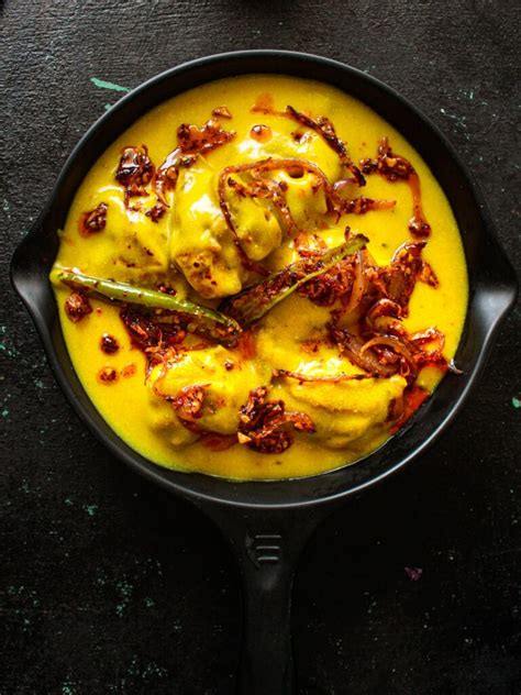 easy-punjabi-kadhi-indian-yogurt-curry image
