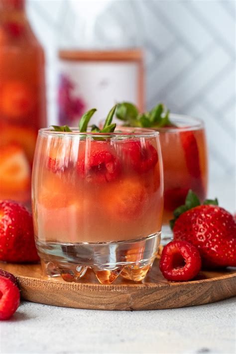rose-sangria-sparkling-summer-sangria-by-the-glass image