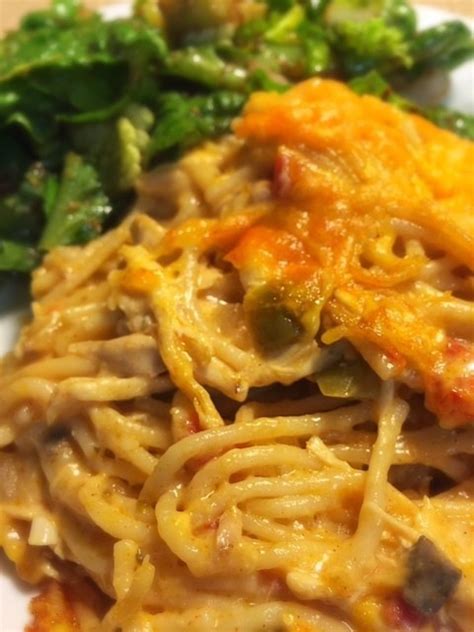 cheesy-chicken-spaghetti-casserole-hangry-fork image