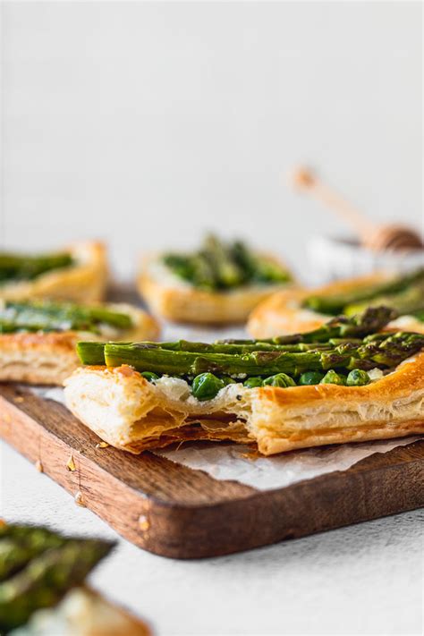 individual-asparagus-pea-tarts-fork-in-the-kitchen image