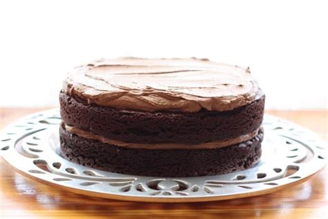 unforgettable-chocolate-quinoa-cake-barefeet-in-the image