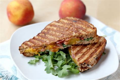 grilled-peach-bacon-and-arugula-sandwich image