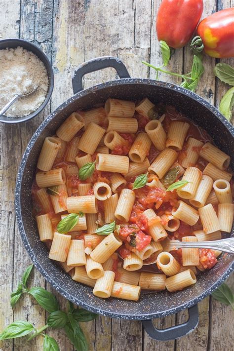 homemade-fresh-tomato-sauce-the-best-sauce-with image