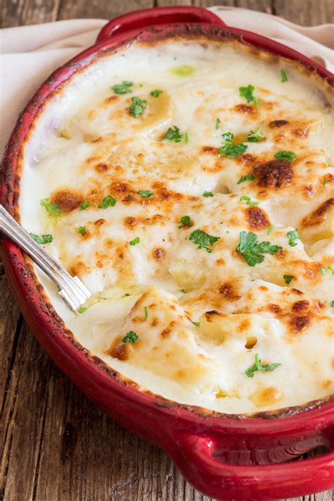 the-best-creamy-simple-scalloped-potatoes-recipe-an image