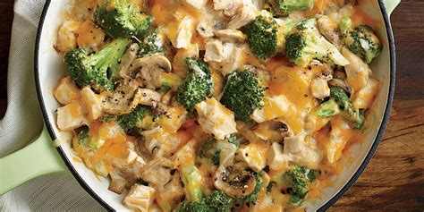 moms-creamy-chicken-and-broccoli-casserole image