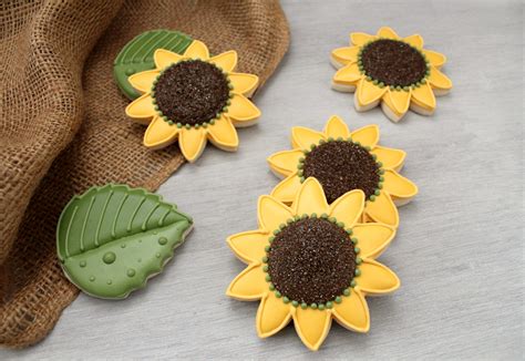 pretty-sunflower-cookies-the-sweet-adventures-of image