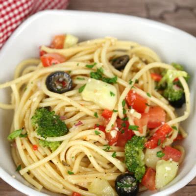 spaghetti-salad-italian-dressing-it-is-a-keeper image