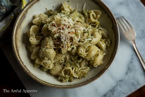 broccoli-artichoke-heart-pasta-the-artful-appetite image