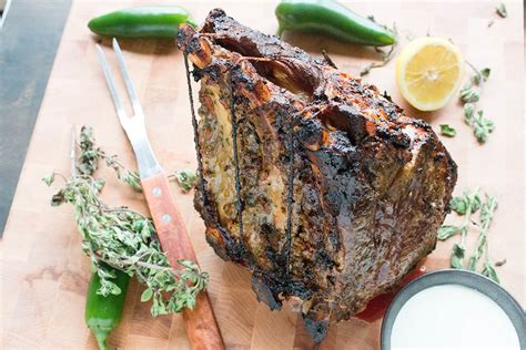 prime-rib-roast-with-horseradish-cream-sauce-chili image