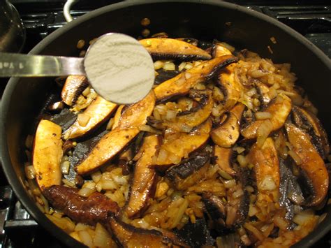 recipe-portobello-mushroom-and-kale-stroganoff image