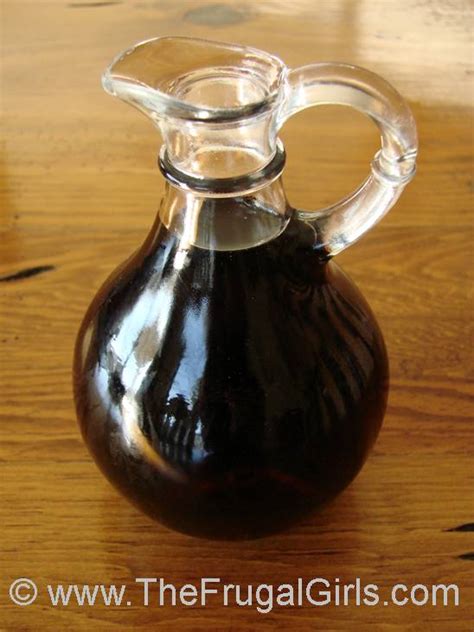 easy-maple-flavored-syrup-recipe-3-ingredients image