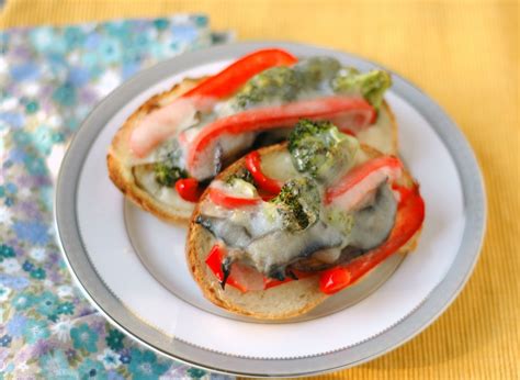 portobello-broccoli-and-red-pepper-melts-good image