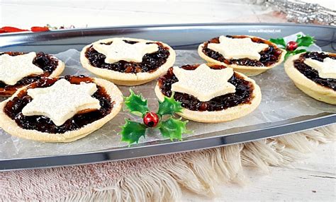 christmas-fruit-mincemeat-pies-with-a-blast image