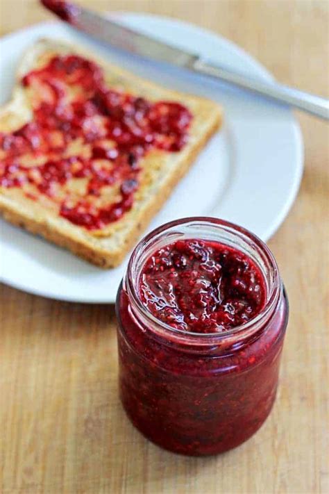 5-minute-triple-berry-jam-sugar-free-the-kiwi-country image