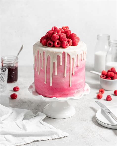 raspberry-white-chocolate-layer-cake-food-duchess image